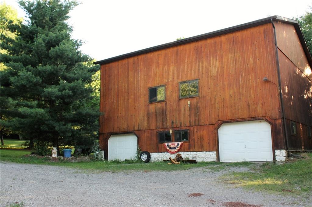 104 Esposito Road Mercer, PA 16137 - Photo 2 of 25