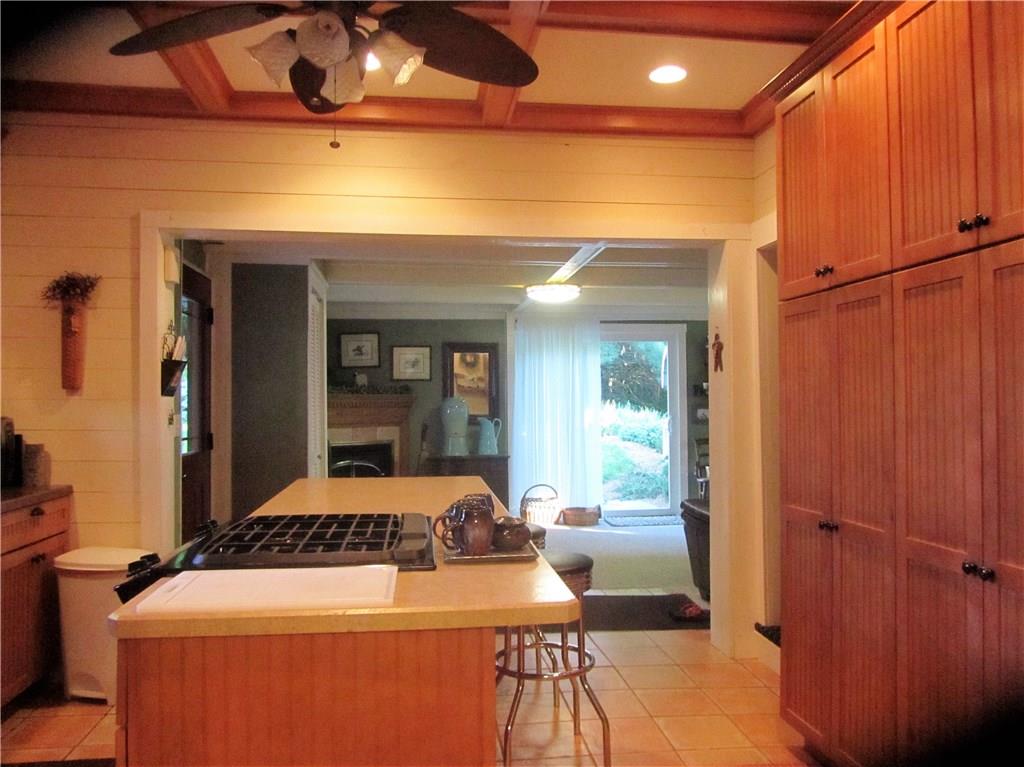 104 Esposito Road Mercer, PA 16137 - Photo 7 of 25
