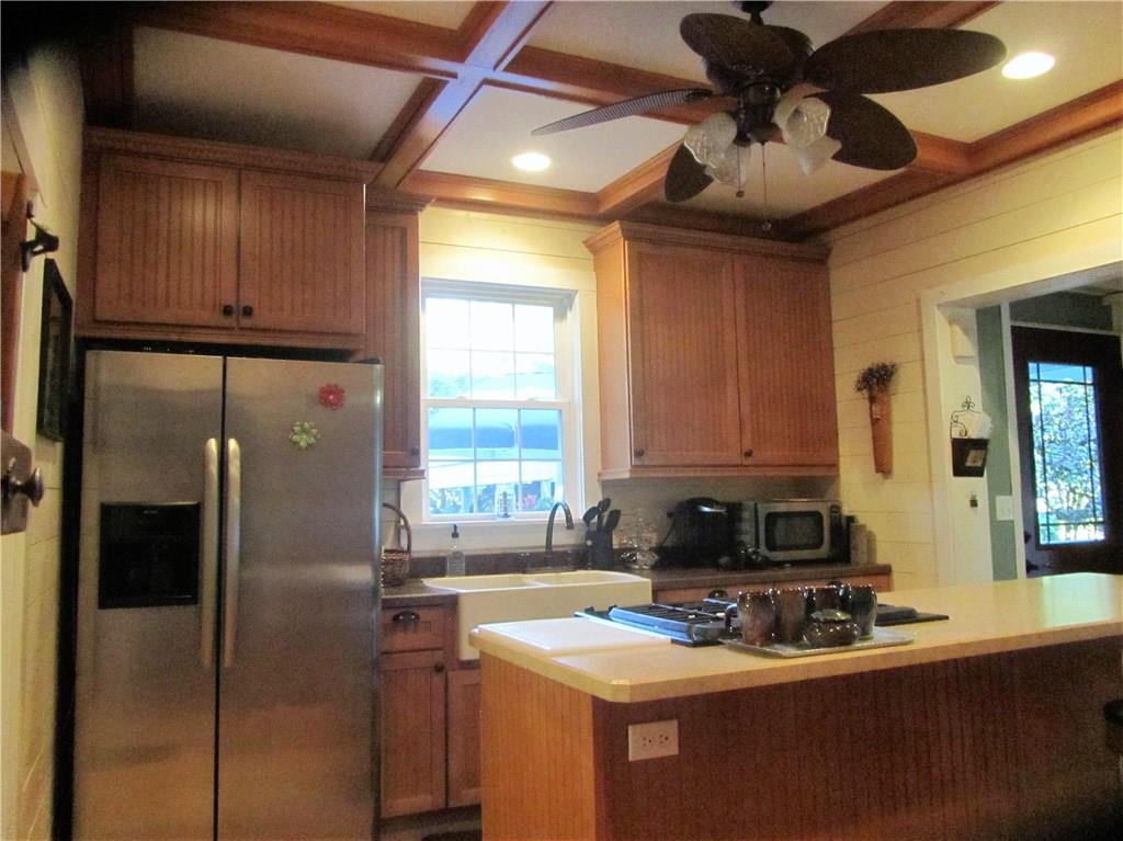 104 Esposito Road Mercer, PA 16137 - Photo 8 of 25