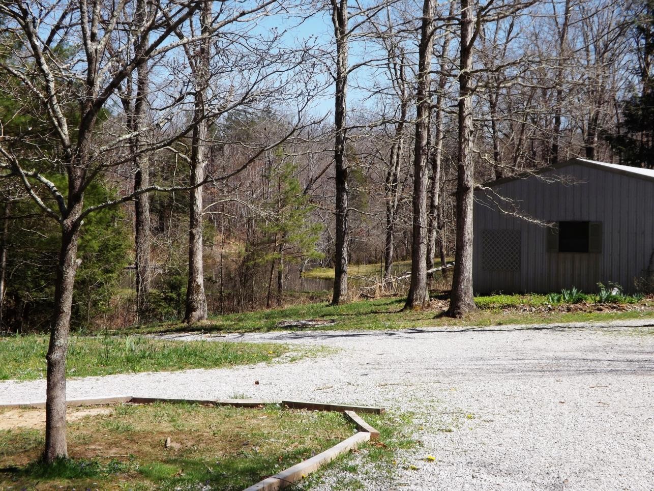 399 Garrett Road Monterey, TN 38574 - Photo 28 of 31 Gallery Image 28