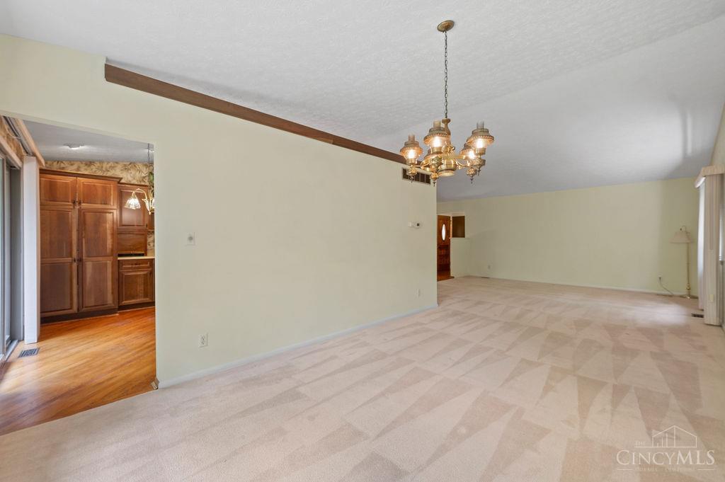 8070 Sheed Road Cincinnati, OH 45247 - Photo 15 of 56