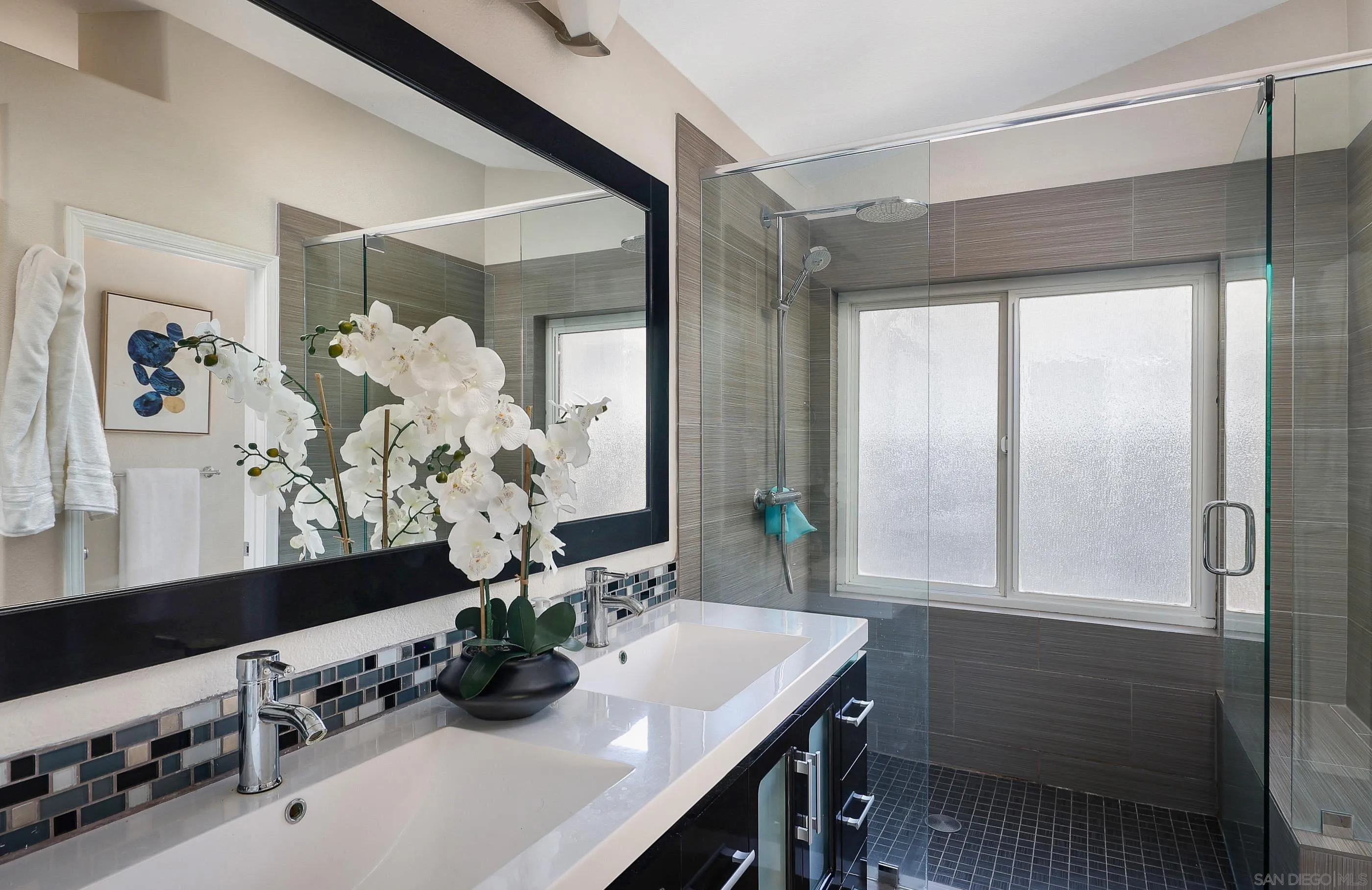 2347 Terraza Ribera Carlsbad, CA 92009 - Photo 22 of 42 a dining room with furniture and window
