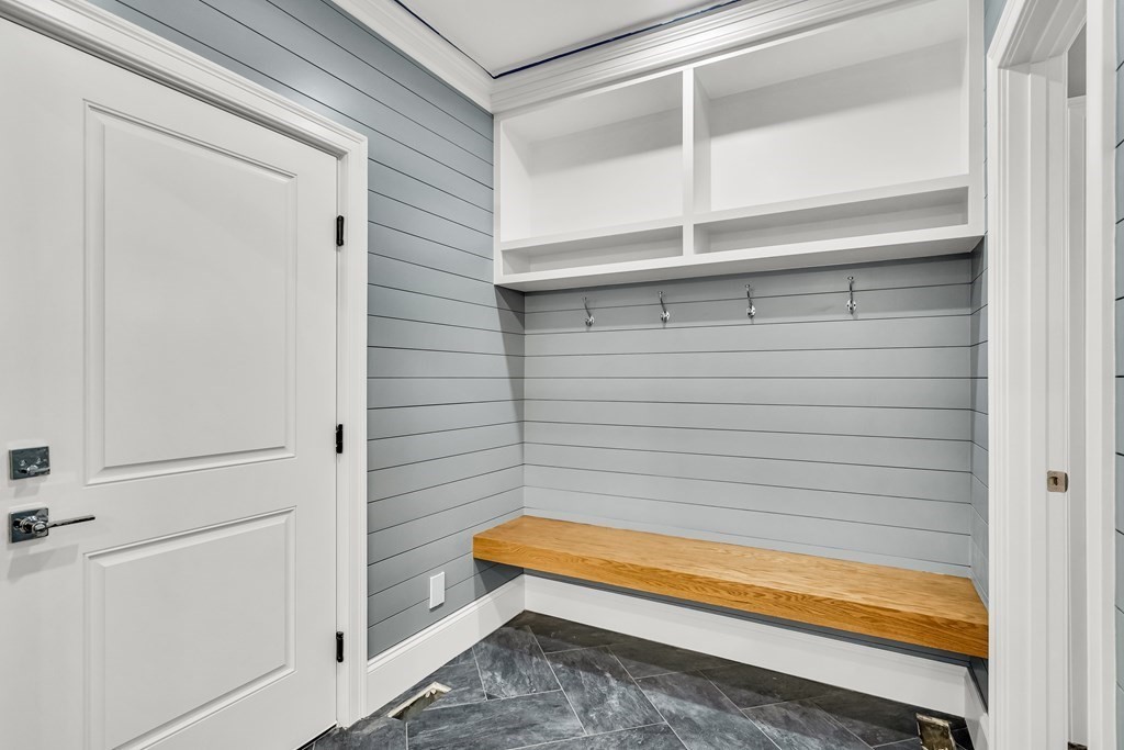 12 Beverly Road Bedford, MA 01730 - Photo 8 of 42 Gallery Image 8