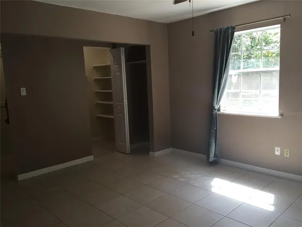 $3,150 | 102 Northwest 24 Street, Gainesville, FL 32607