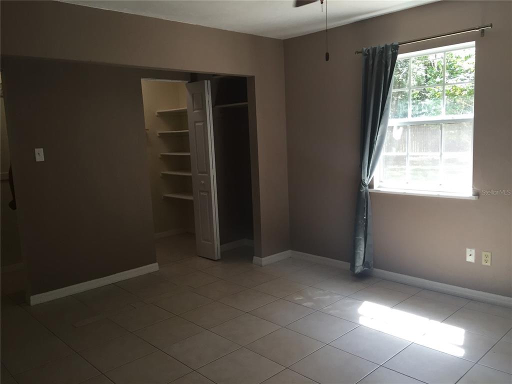 102 Northwest 24 Street Gainesville, FL 32607 - Photo 8 of 11