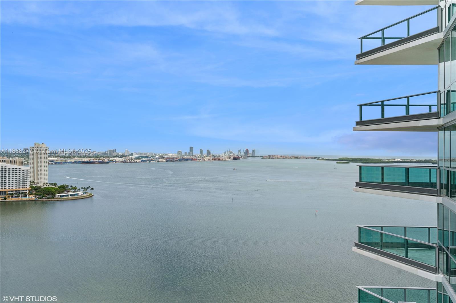 1331 Brickell Bay Drive, Unit 2802 Miami, FL 33131 - Photo 2 of 35