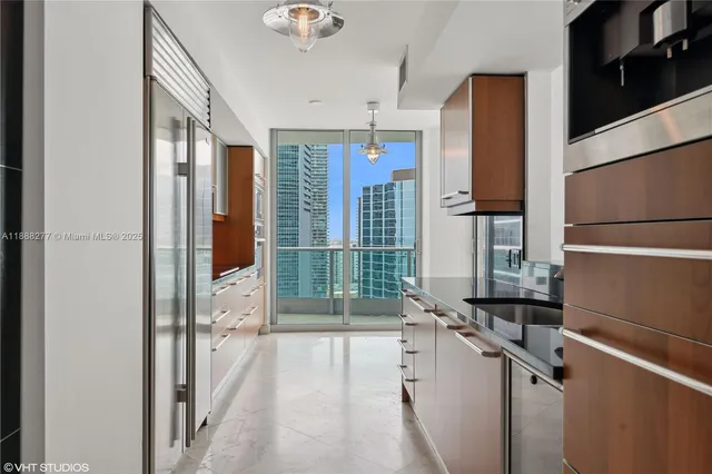 $1,345,000 | 1331 Brickell Bay Drive, Unit 2802, Miami, FL 33131