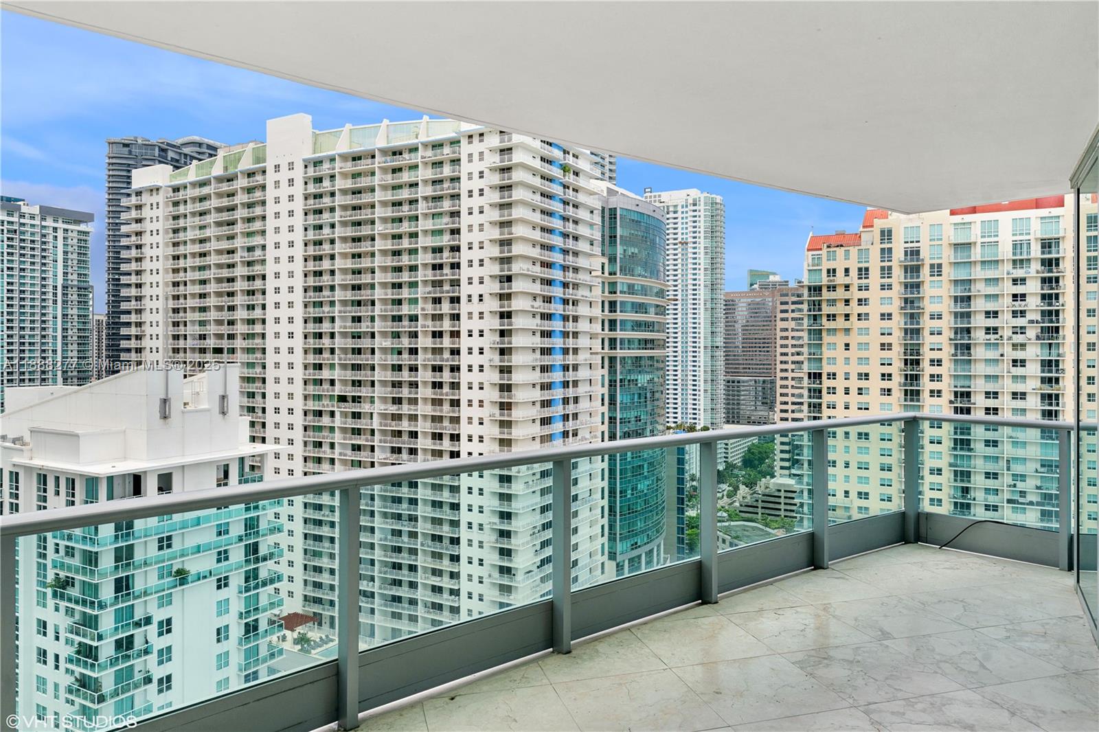 1331 Brickell Bay Drive, Unit 2802 Miami, FL 33131 - Photo 5 of 35