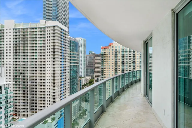 $1,345,000 | 1331 Brickell Bay Drive, Unit 2802, Miami, FL 33131