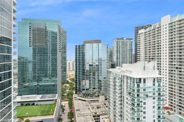 $1,345,000 | 1331 Brickell Bay Drive, Unit 2802, Miami, FL 33131