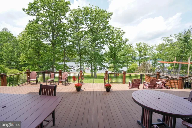 a view of deck and patio