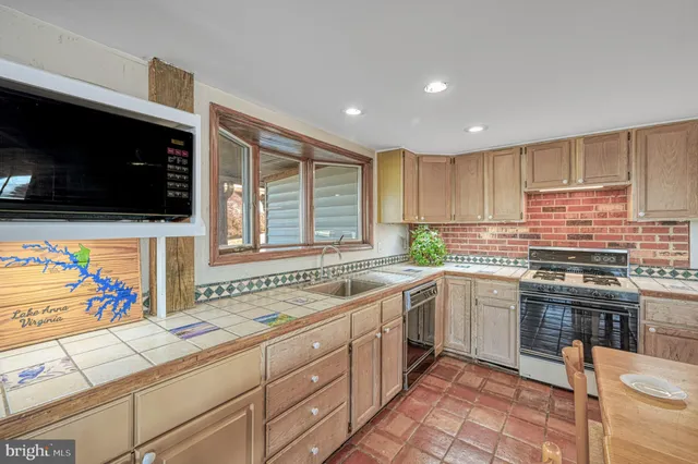 $3,500,000 | 11200 Emery Lane, Bumpass, VA 23024