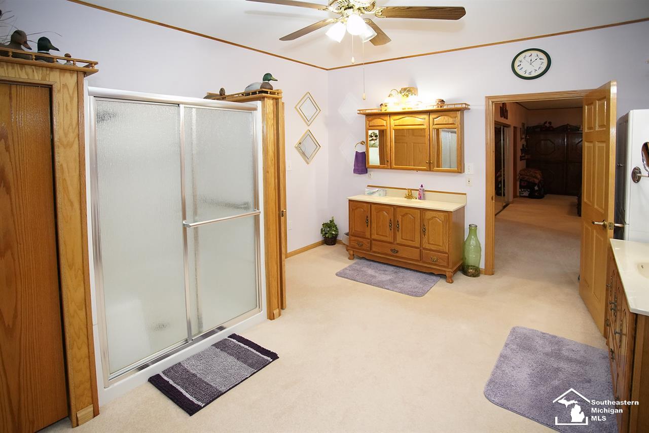 6191 Summerfield Road Petersburg, MI 49270 - Photo 29 of 43 50027441-31.JPG
