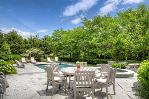 $16,500 | 271 Carnegie Harbor Drive, Portsmouth, RI 02871