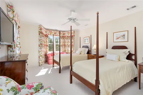 $16,500 | 271 Carnegie Harbor Drive, Portsmouth, RI 02871