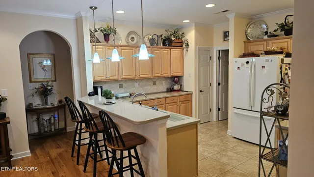 $575,000 | 236 Ganega Trail, Vonore, TN 37885