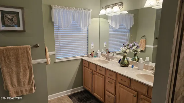 $575,000 | 236 Ganega Trail, Vonore, TN 37885