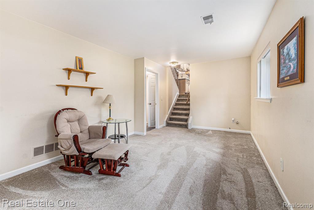 3714 Donley Avenue Rochester Hills, MI 48309 - Photo 7 of 24