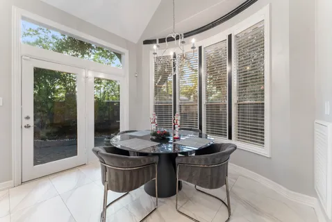 $625,000 | 2727 South Southern Oaks Drive, Houston, TX 77068