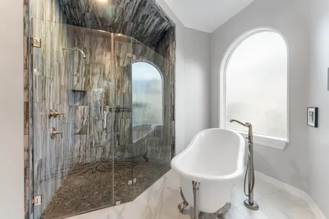 $625,000 | 2727 South Southern Oaks Drive, Houston, TX 77068