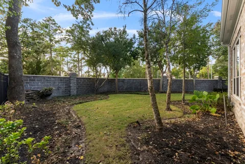 $625,000 | 2727 South Southern Oaks Drive, Houston, TX 77068