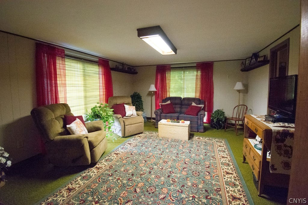 8074 Morgan Road Clay, NY 13090 - Photo 11 of 31