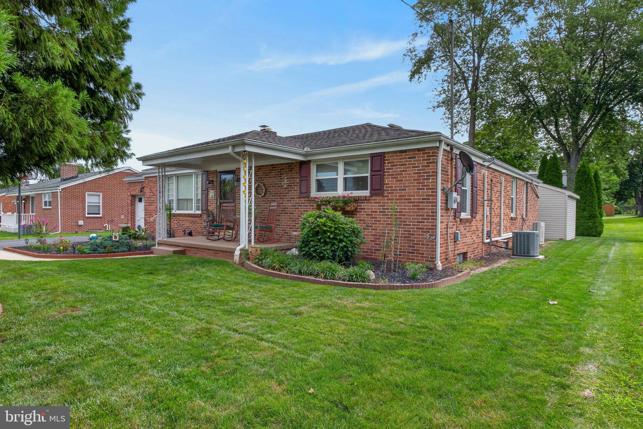 2274 Maple Road York, PA 17408 - Photo 2 of 37 Gallery Image 2