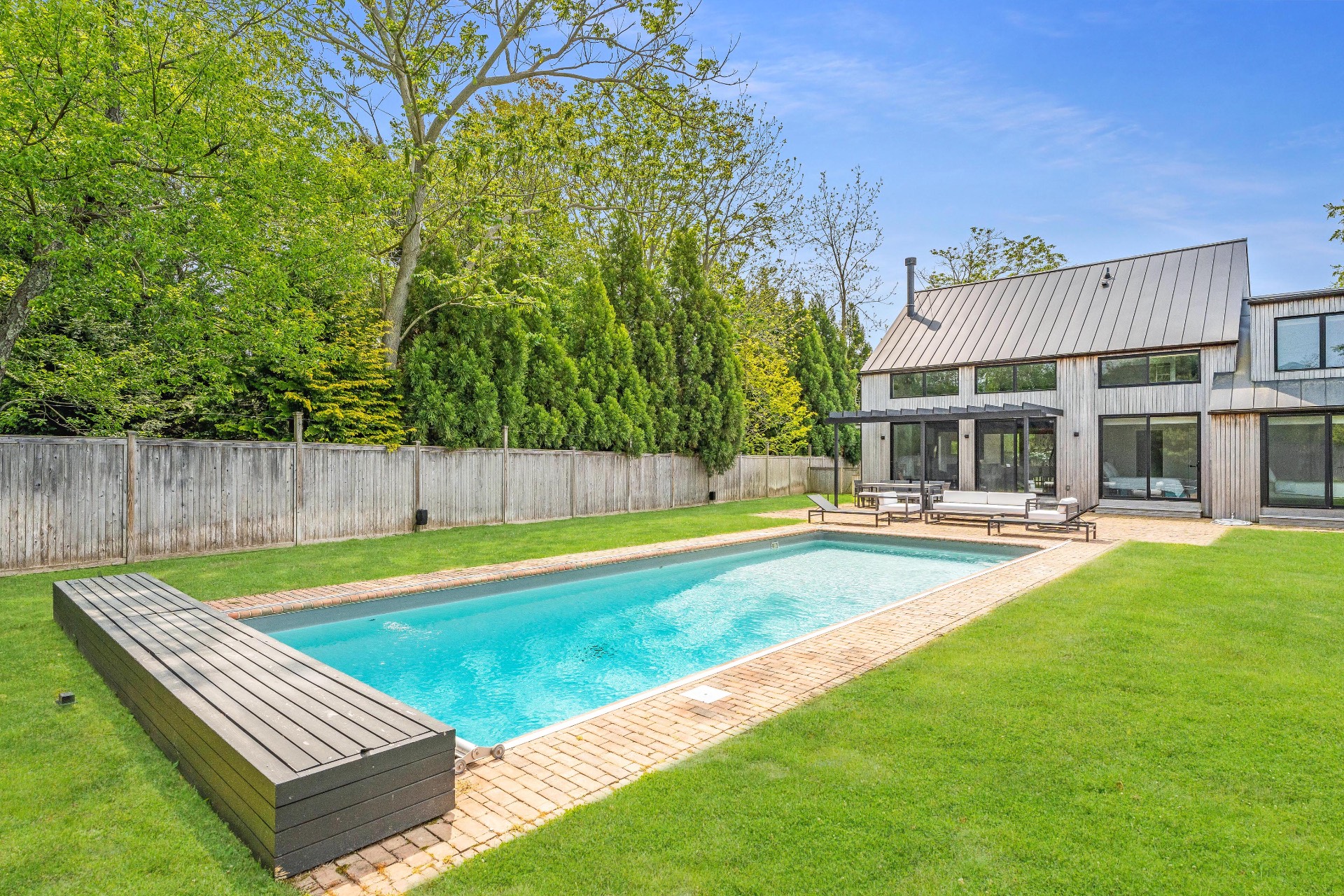 75 Pantigo Road East Hampton, NY 11937 - Photo 22 of 29 Gallery Image 22