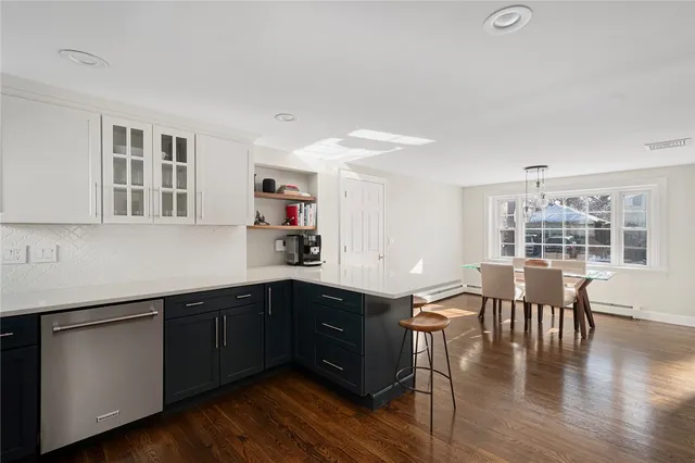 $1,125,000 | 4 Mt Avenue, Providence, RI 02906