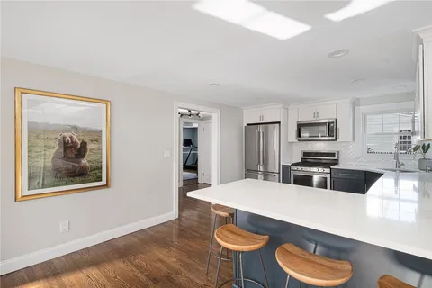 $1,125,000 | 4 Mt Avenue, Providence, RI 02906