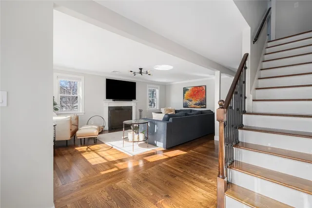 $1,125,000 | 4 Mt Avenue, Providence, RI 02906