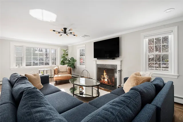 $1,125,000 | 4 Mt Avenue, Providence, RI 02906