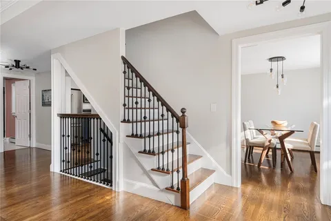 $1,125,000 | 4 Mt Avenue, Providence, RI 02906
