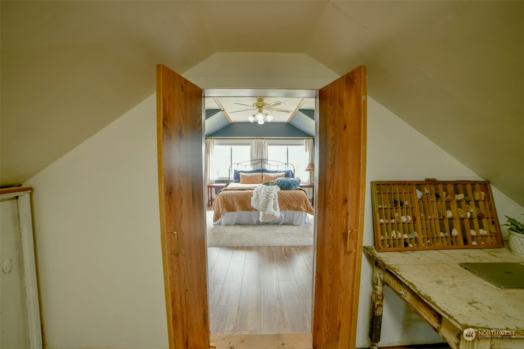 127 Beam Road Chehalis, WA 98532 - Photo 33 of 40 a view of a kitchen from a hallway