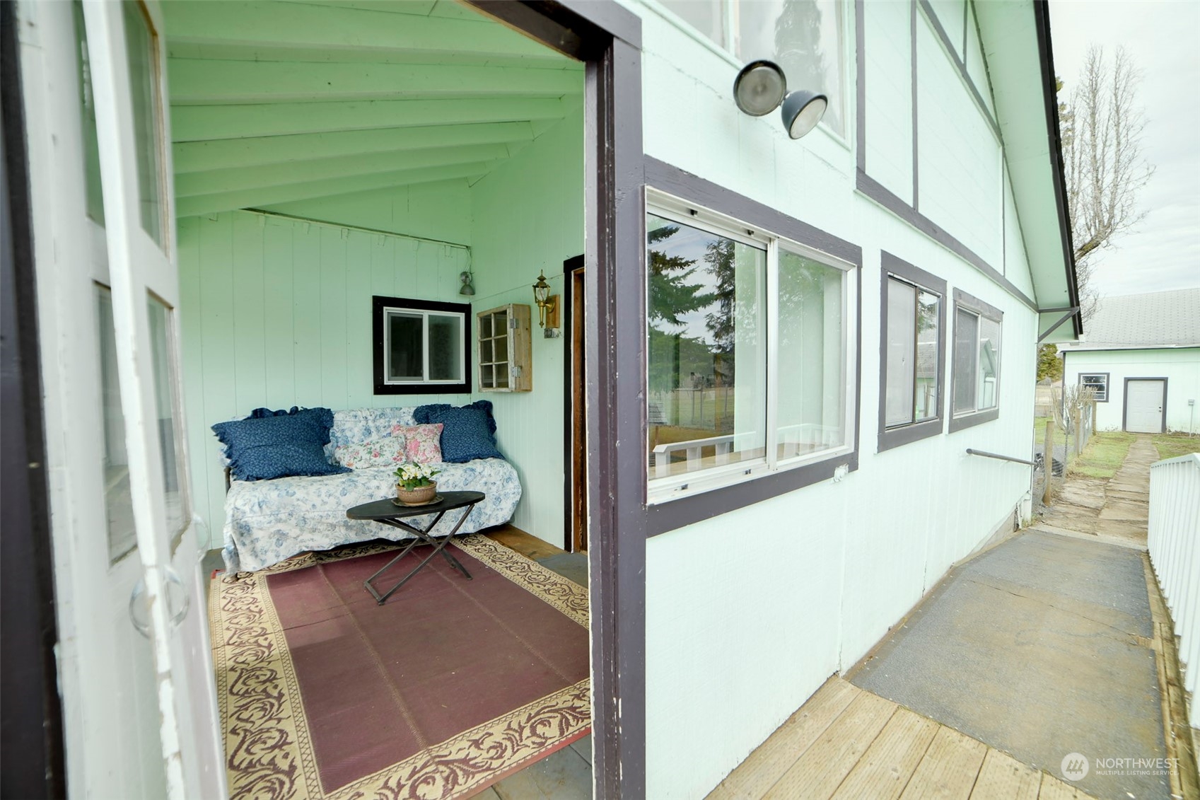 127 Beam Road Chehalis, WA 98532 - Photo 4 of 40 a balcony view with a outdoor seating space