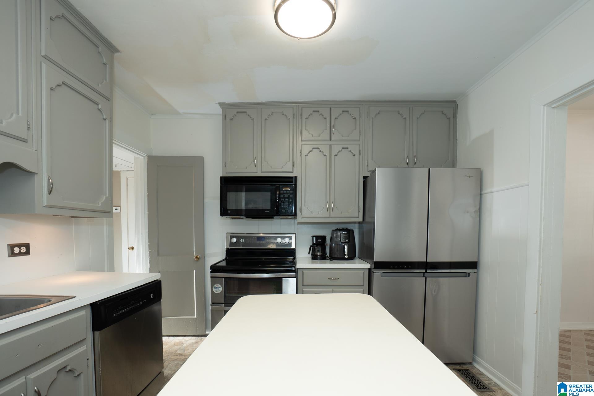 253 20th Street Southwest Birmingham, AL 35211 - Photo 13 of 23
