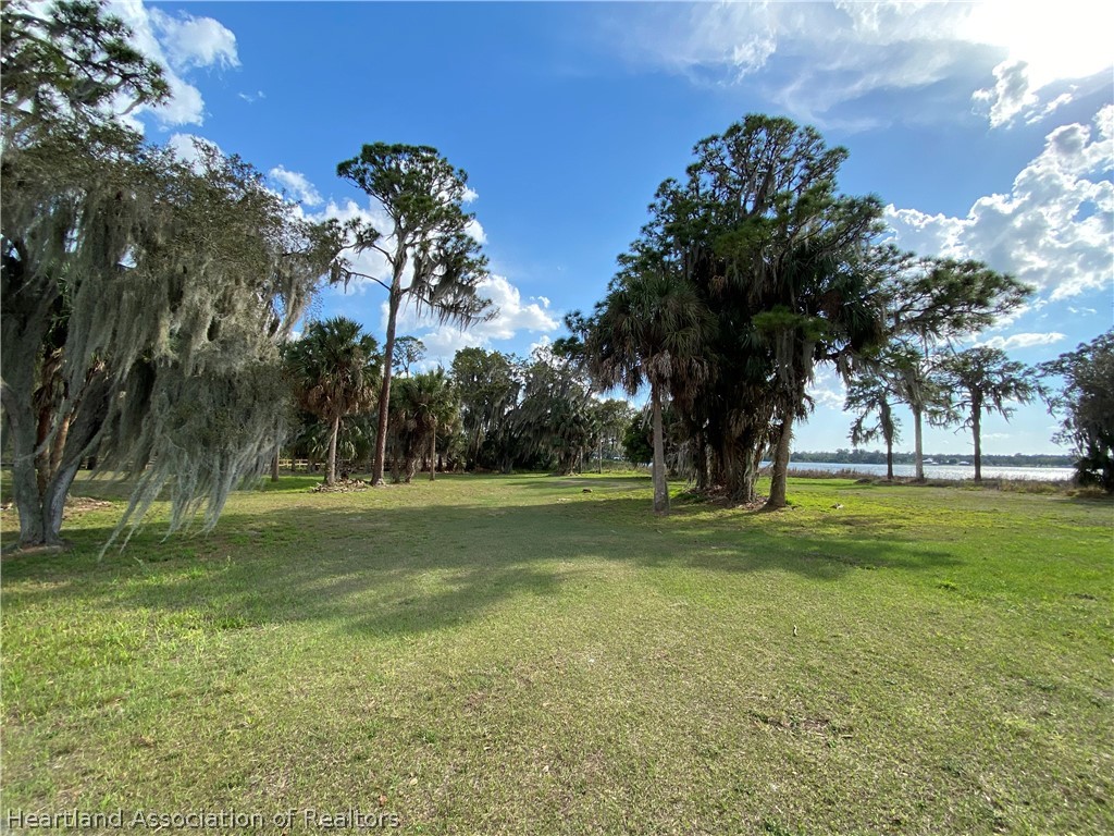 1030 Lake June Road Lake Placid, FL 33852 - Photo 2 of 10 Gallery Image 2