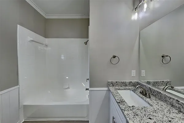 $2,550 | 212 Springhill Drive, Hurst, TX 76054