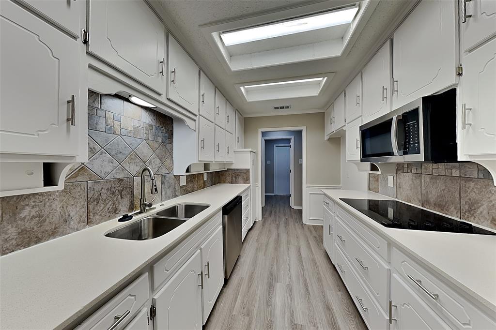 212 Springhill Drive Hurst, TX 76054 - Photo 4 of 21