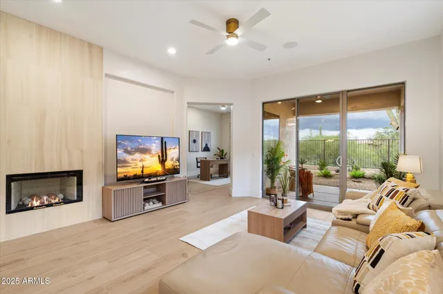 $1,325,000 | 30962 North 74th Way, Scottsdale, AZ 85266