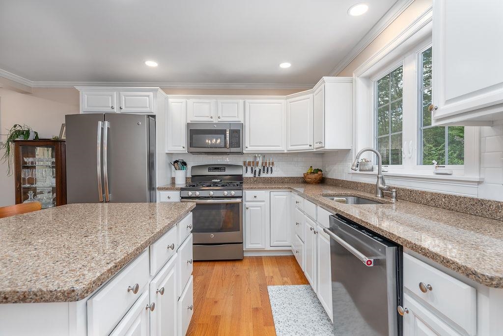 114 Young Road Barrington, NH 03825 - Photo 11 of 37 Gallery Image 11
