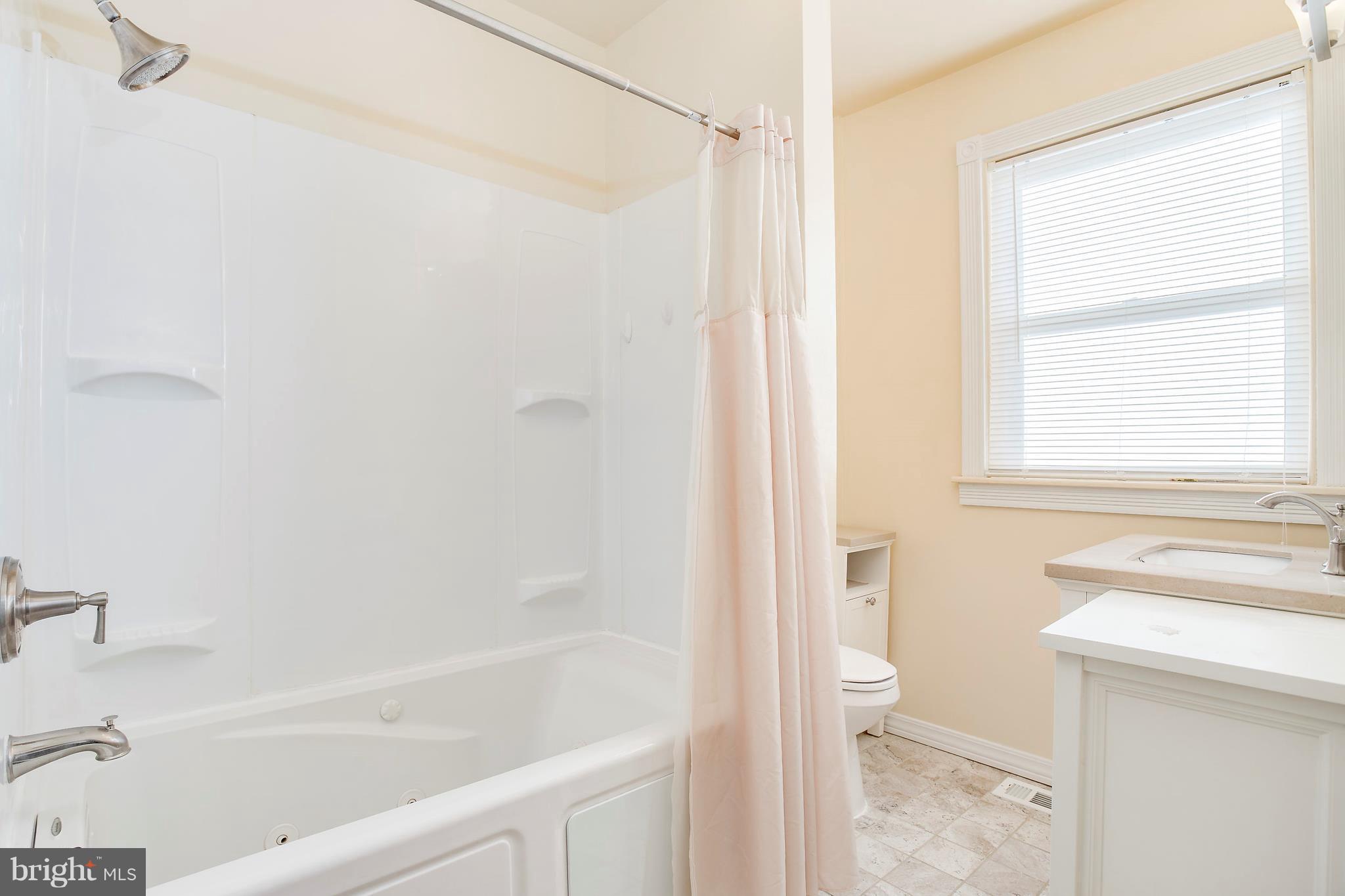 3704 Cedardale Road Baltimore, MD 21215 - Photo 25 of 30 Bath