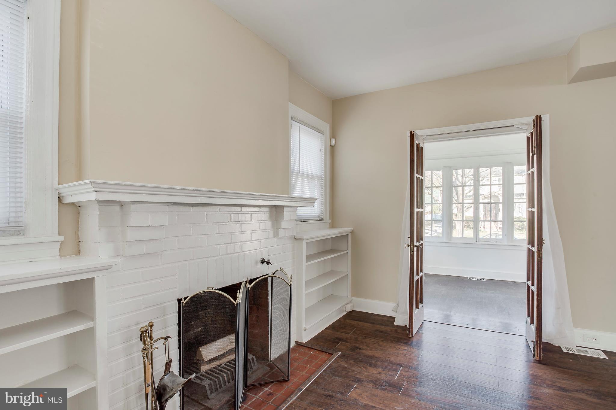 3704 Cedardale Road Baltimore, MD 21215 - Photo 5 of 30 Interior (General)