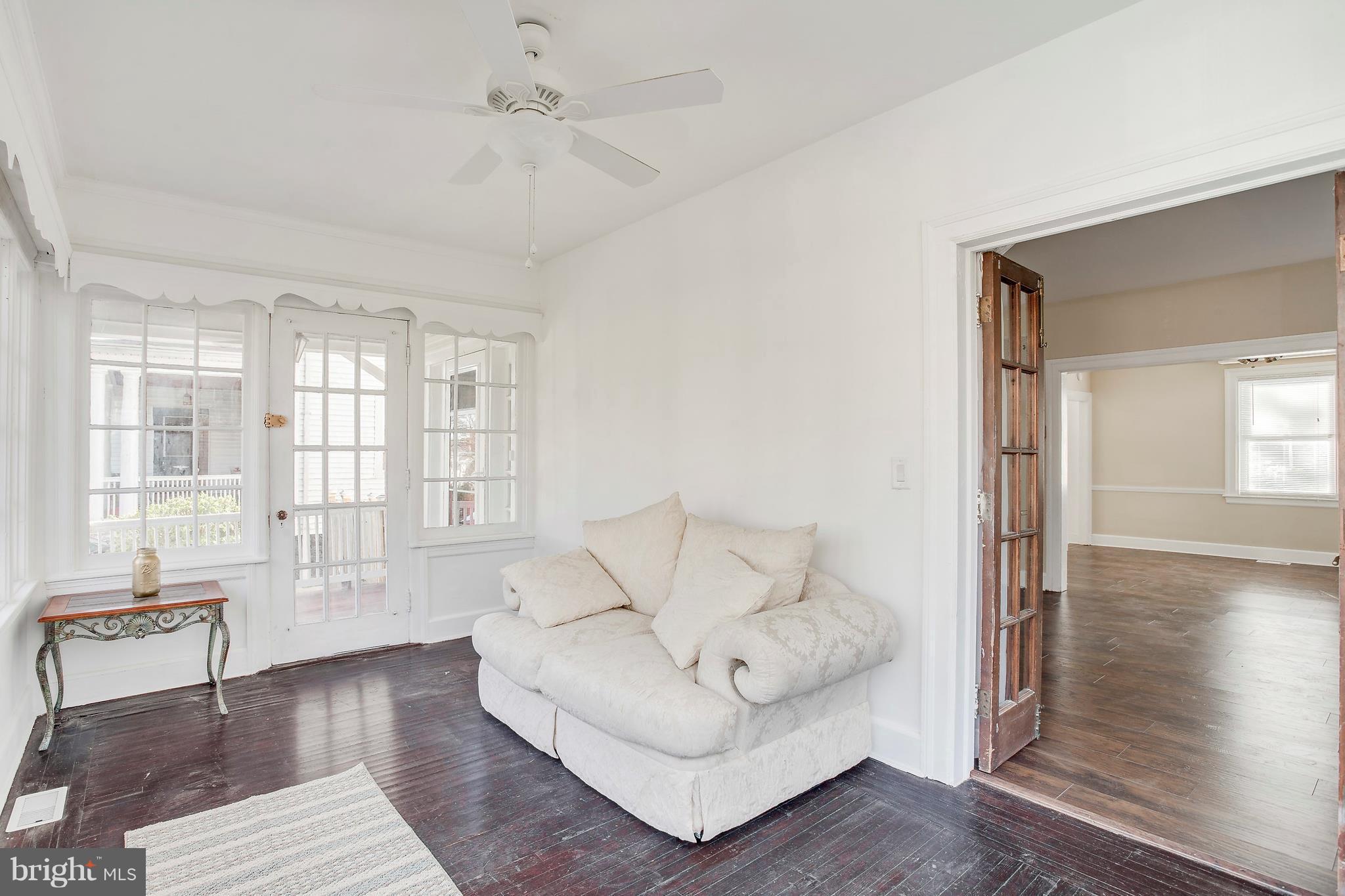 3704 Cedardale Road Baltimore, MD 21215 - Photo 6 of 30 Family Room
