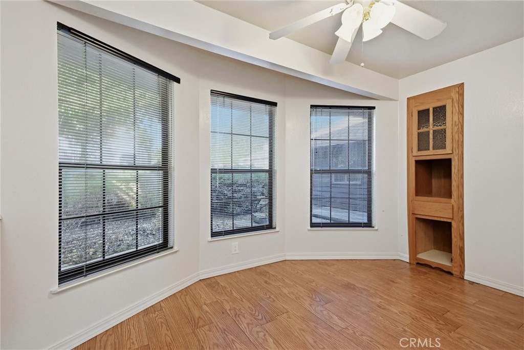 17153 Squirrel Hill Road Hidden Valley Lake, CA 95467 - Photo 15 of 34 Breakfast nook