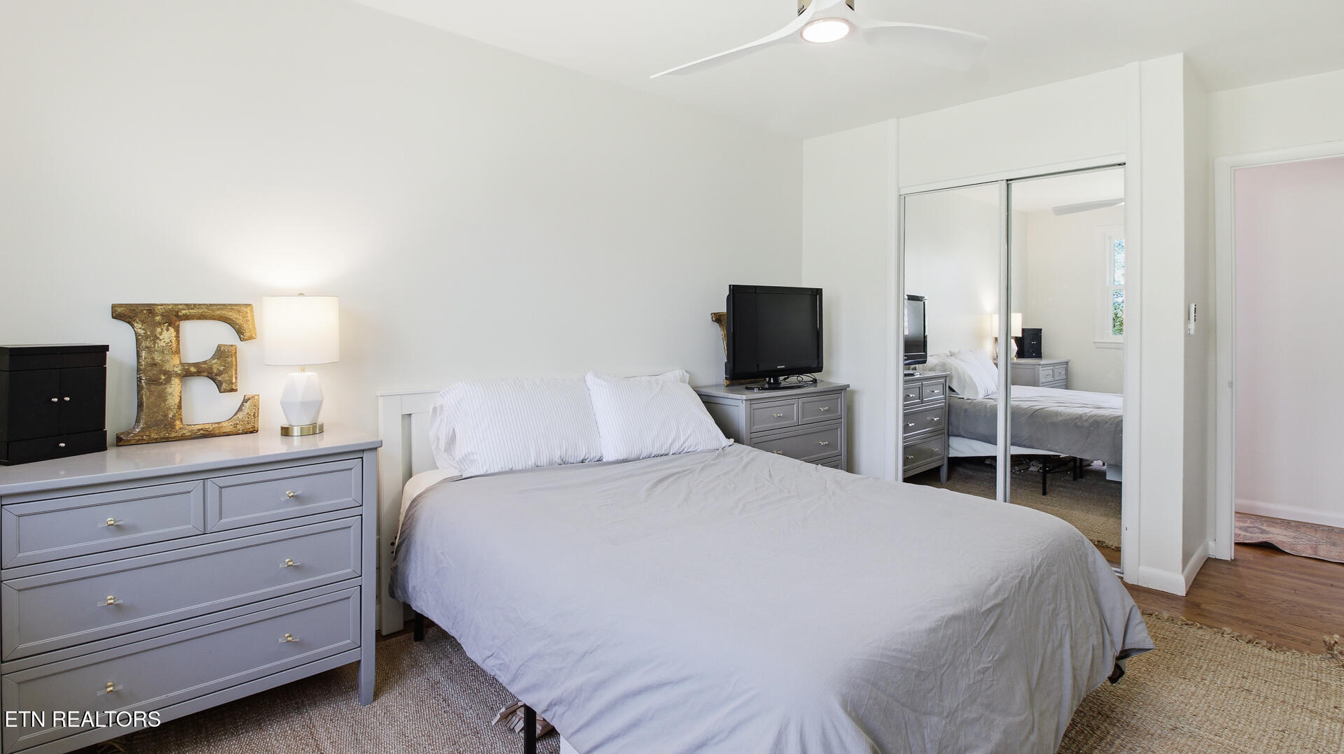 4721 Sunset Road West Knoxville, TN 37914 - Photo 23 of 47 Bedroom #2