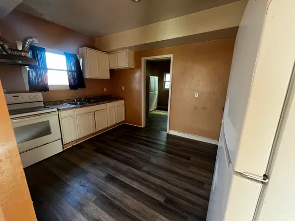 $190,000 | 914 Bullitt Avenue Southeast, Roanoke, VA 24013