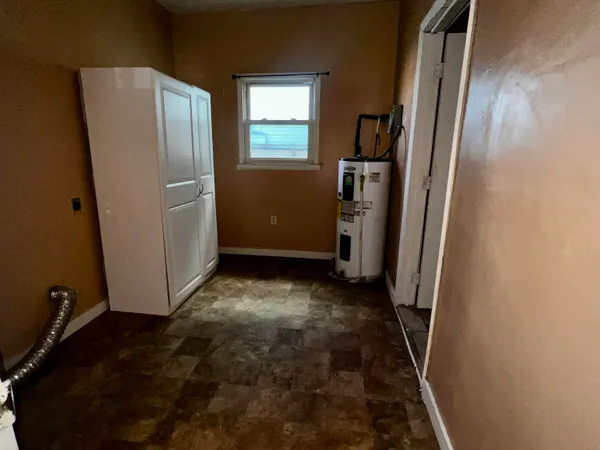 $190,000 | 914 Bullitt Avenue Southeast, Roanoke, VA 24013