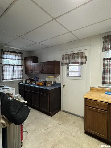 $54,900 | 1317 East Elmhurst Avenue, Peoria, IL 61603