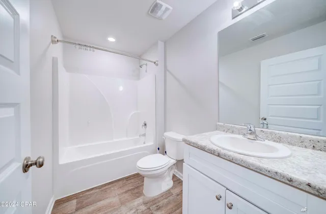 $2,100 | 7177 Ellie B Drive, Panama City, FL 32404